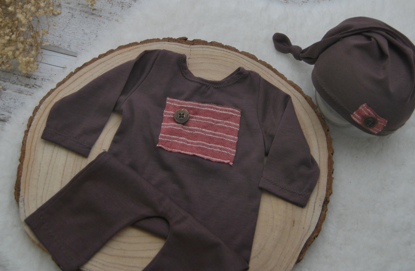 Newborn photography romper and baby boy beanie