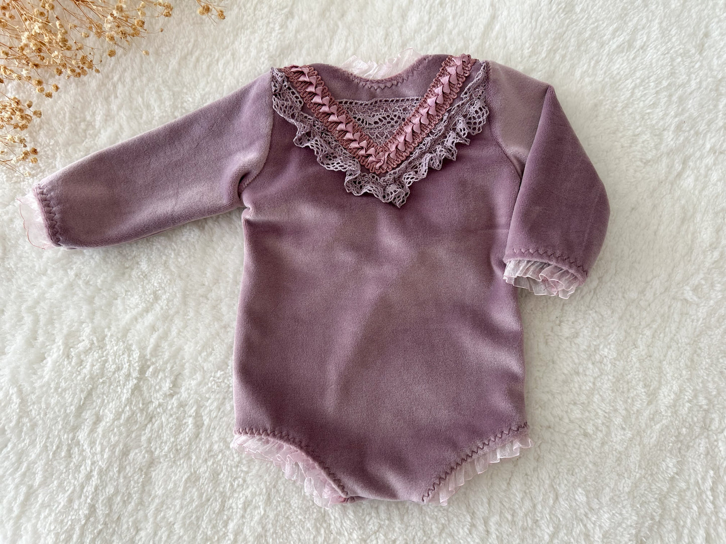 Velvet Long Sleeve Newborn Romper – Photography Outfit with Pillow & Headband Option