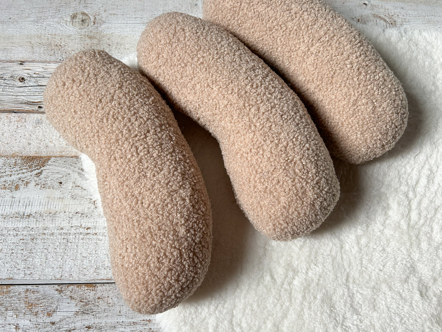 Newborn Posing Pillow – Curved Bean Pillow for Photography - Newborn Posing Pillow – Curved Baby Support Prop