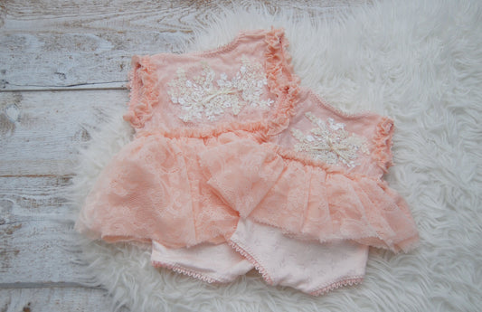 Peach SITTER girl photo prop romper, SITTER lace romper for milestone photo shoot, baby props