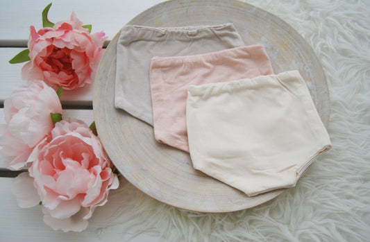 Newborn diaper cover photography prop, baby posing panties for photography shoots