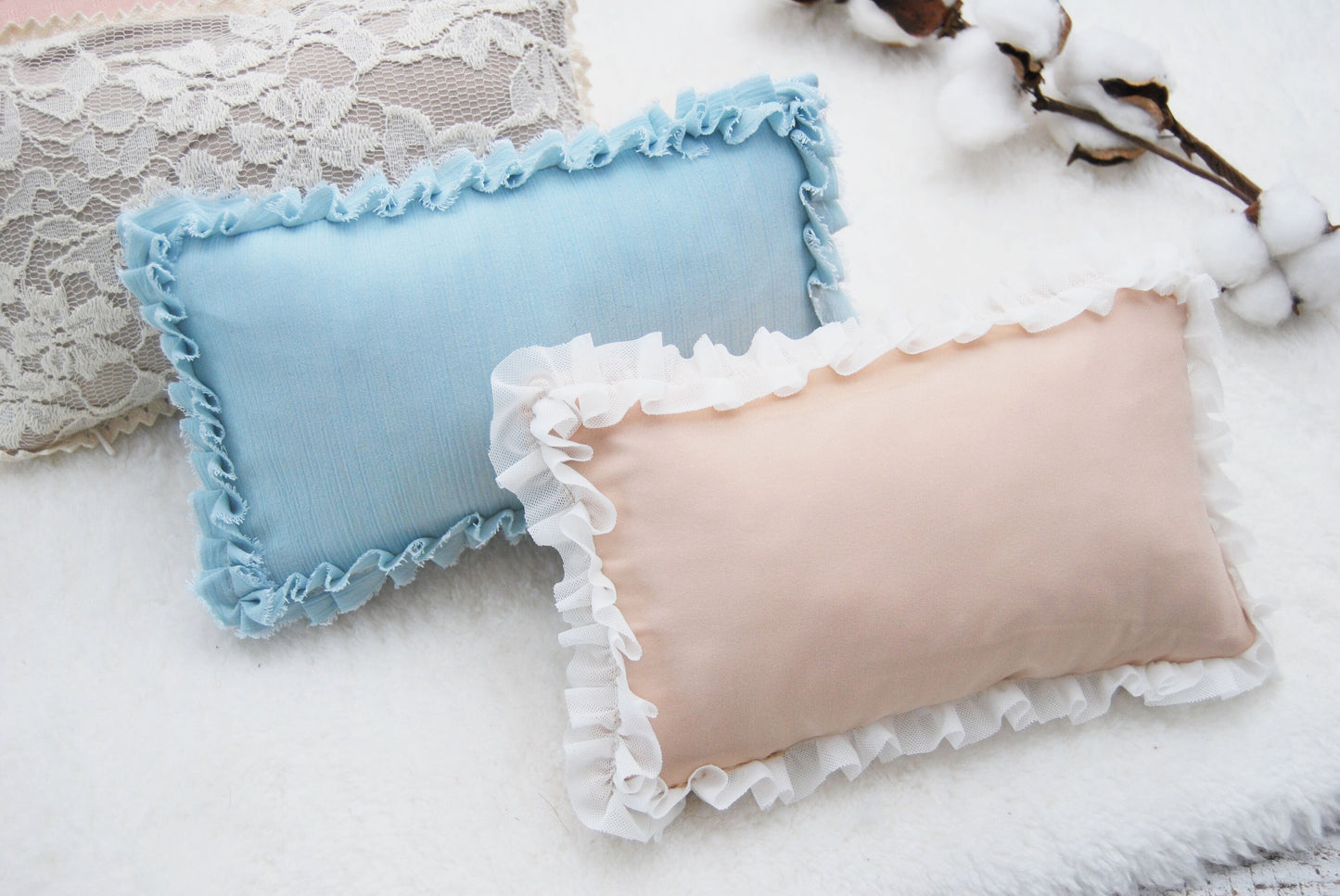 Newborn Posing Pillow, Ruffled Pillow Covers for Newborn Photography, Newborn Posing Props, Lace Pillow Cases for Baby Photography