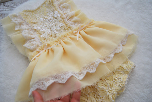 SITTER girl PHOTO OUTFIT, Sitter lace romper, Baby Girl romper yellow, Sitter photo prop dress, Sitter girl photography props