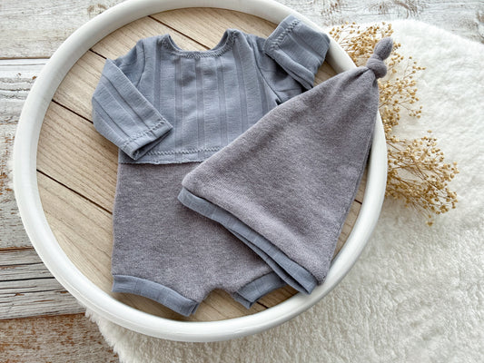 Newborn romper and sleepy hat set for photography sessions