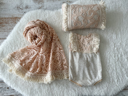 Newborn photography set: newborn romper, pillow and wrap 
