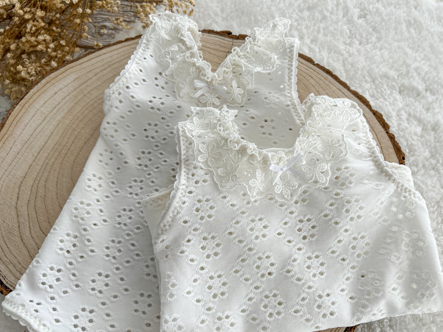 White newborn girl romper, Photo prop outfit for baby girls, Neutral lace baby romper, Photography prop