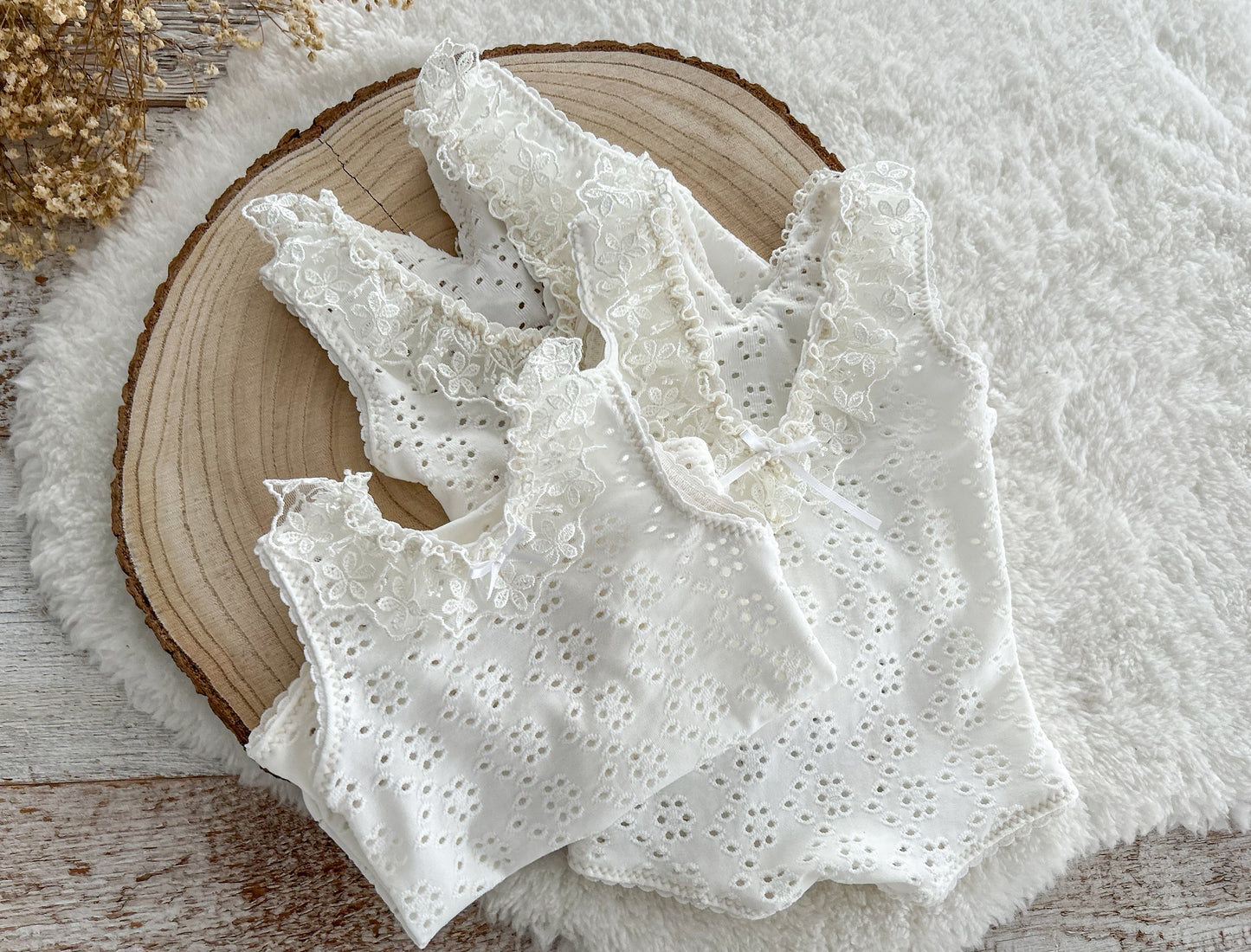 White newborn girl romper, Photo prop outfit for baby girls, Neutral lace baby romper, Photography prop