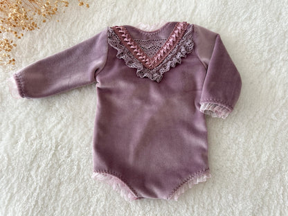 Velvet Long Sleeve Newborn Romper – Photography Outfit with Pillow & Headband Option