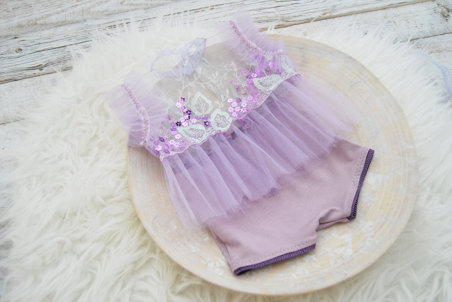 Newborn girl photo prop set: lace top & panties, newborn photography props, code 692