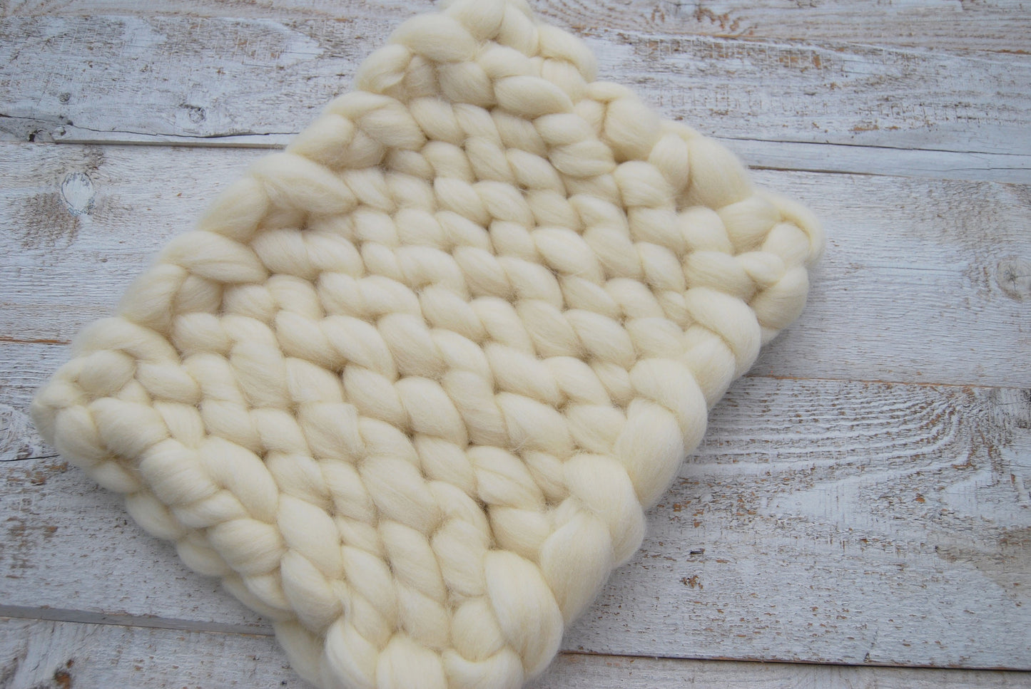 Newborn blanket for photography, merino wool chunky baby blanket, basket stuffer