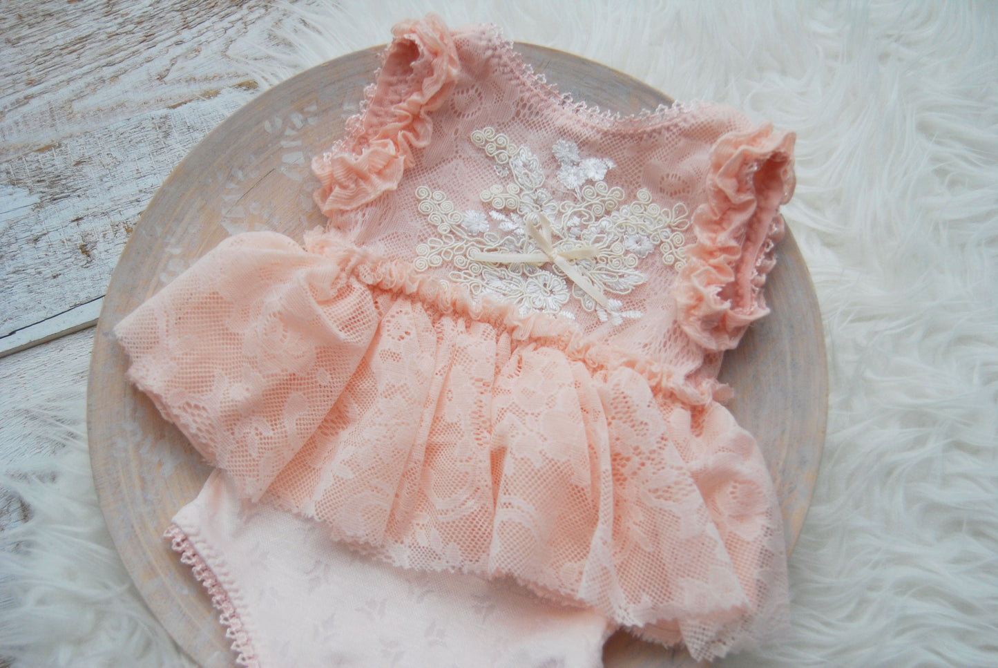 Peach SITTER girl photo prop romper, SITTER lace romper for milestone photo shoot, baby props