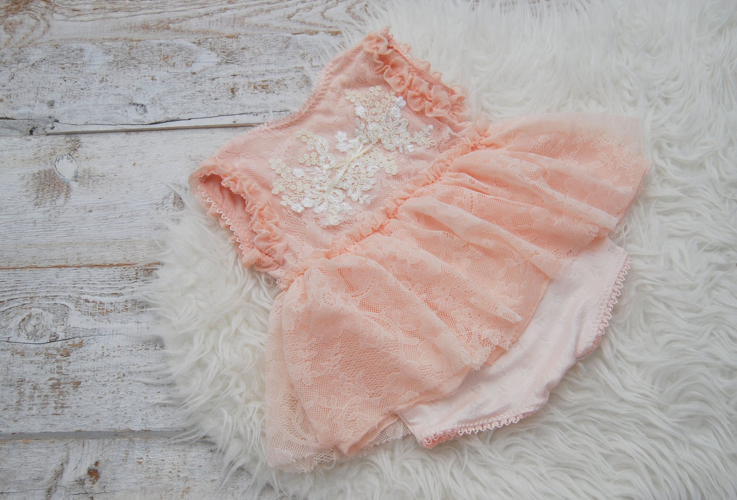 Peach SITTER girl photo prop romper, SITTER lace romper for milestone photo shoot, baby props