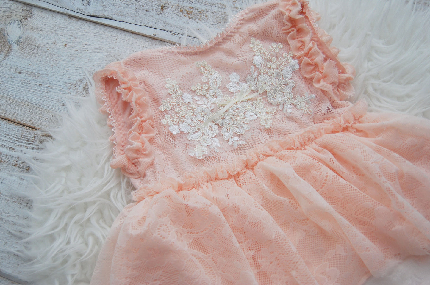 Peach SITTER girl photo prop romper, SITTER lace romper for milestone photo shoot, baby props