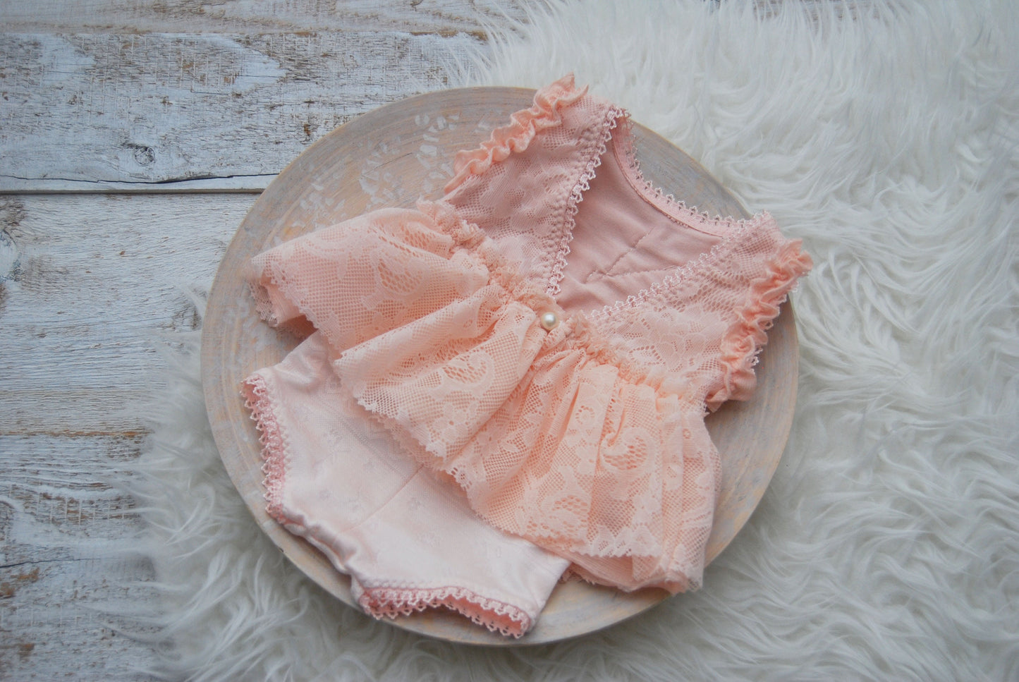 Peach SITTER girl photo prop romper, SITTER lace romper for milestone photo shoot, baby props