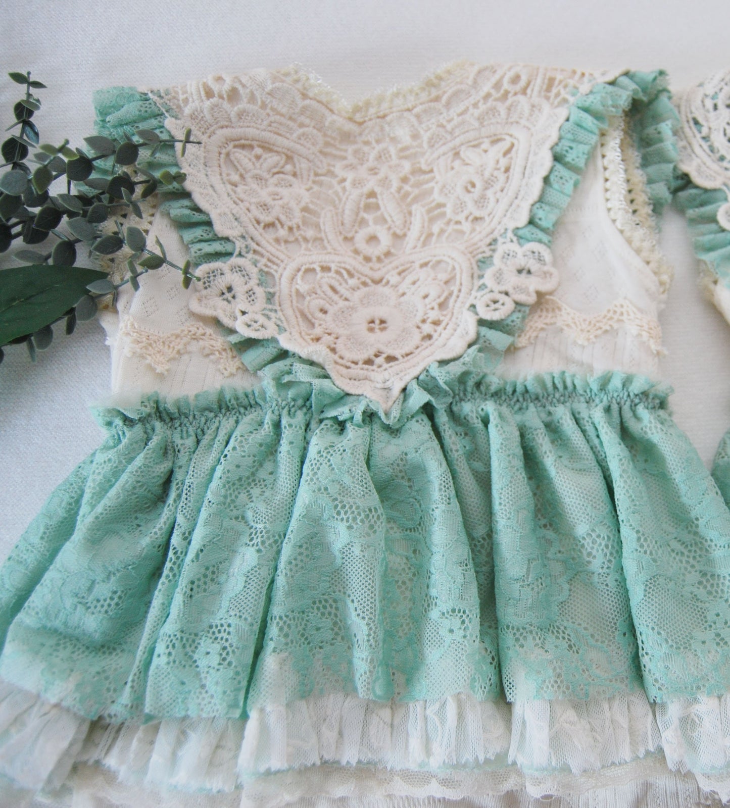 Boho baby girl photoshoot outfit, SITTER photo prop romper with lace and ruffles, lace baby girl romper