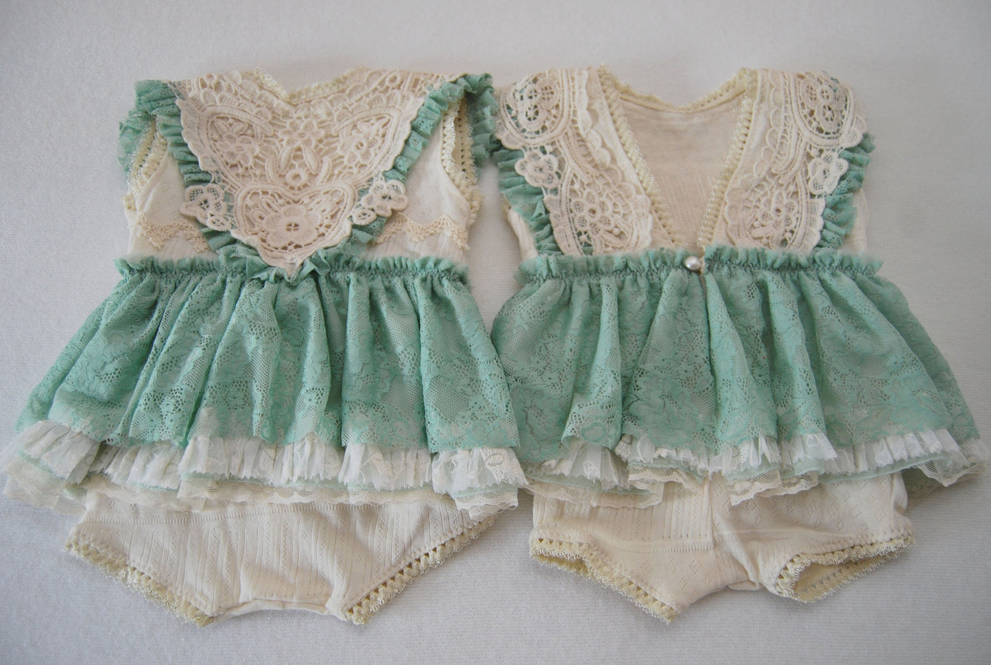 Boho baby girl photoshoot outfit, SITTER photo prop romper with lace and ruffles, lace baby girl romper