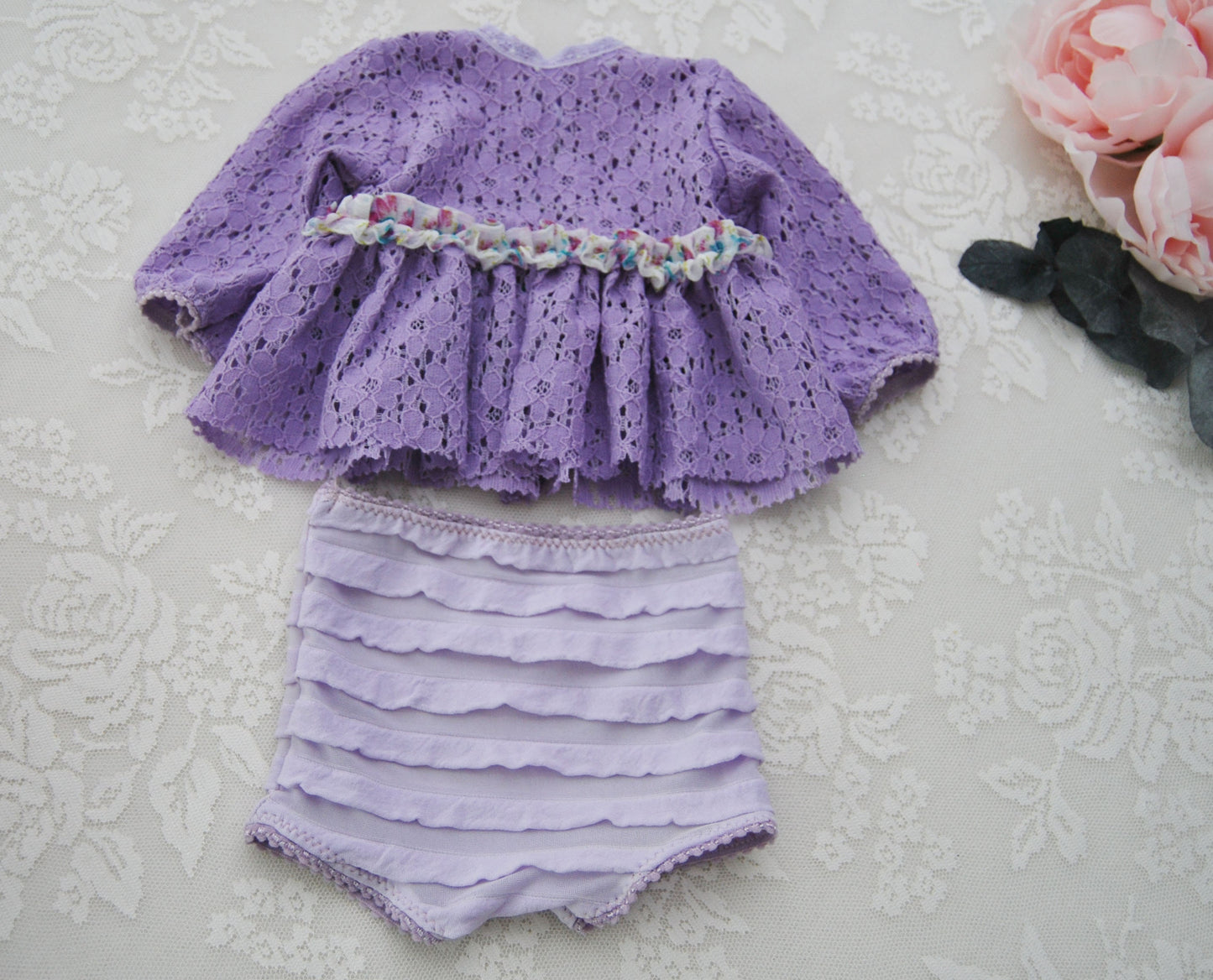 Newborn girl outfit for photography: lace top and panties, purple newborn photo prop set