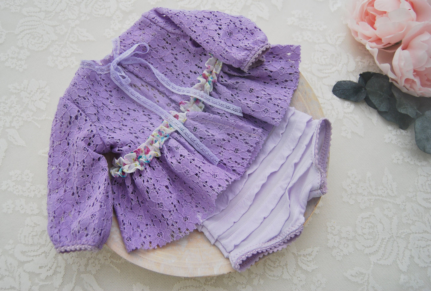 Newborn girl outfit for photography: lace top and panties, purple newborn photo prop set