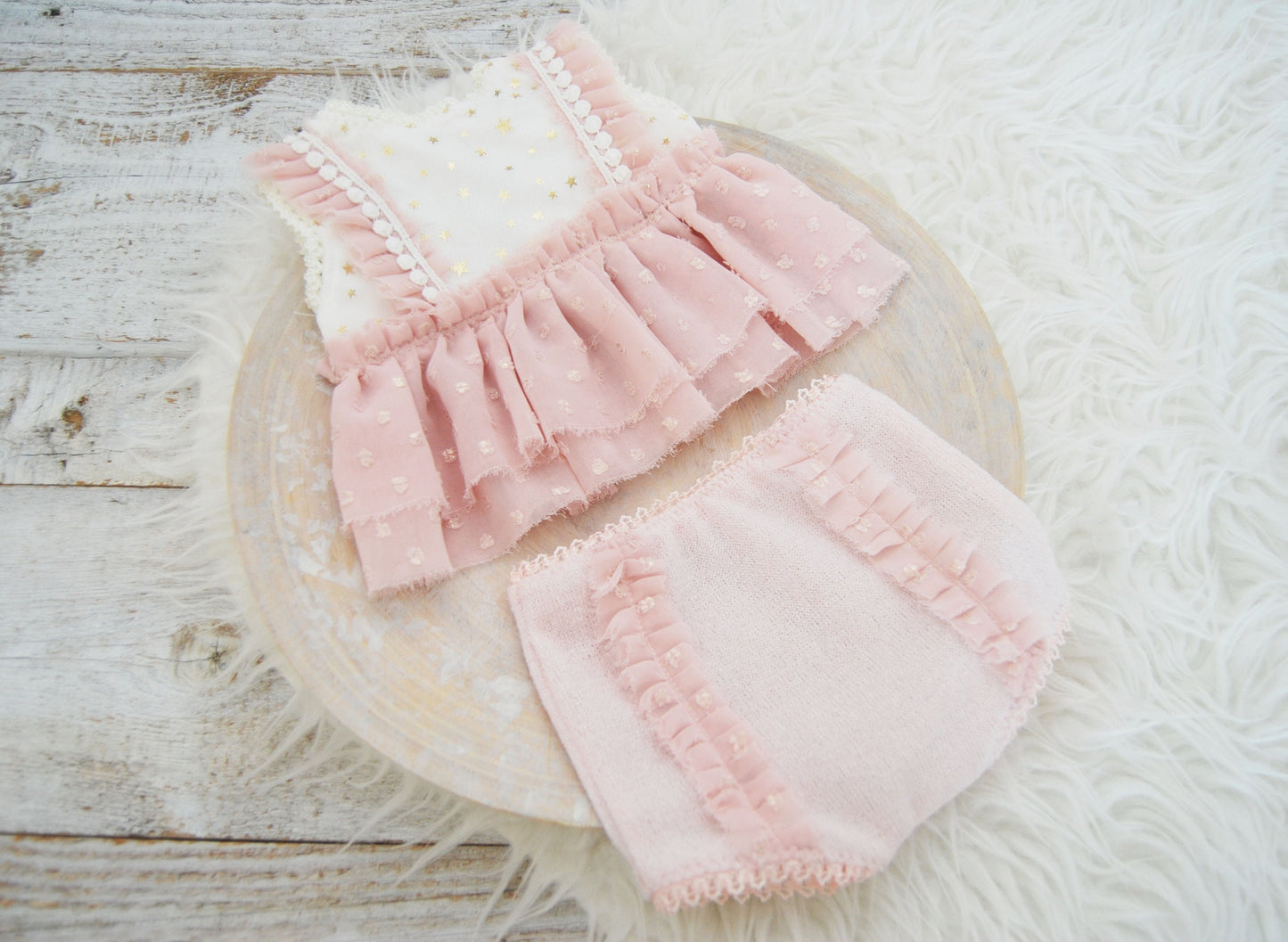 Sitter outfit photo prop: lace top and panties for baby girls; pink baby outfit