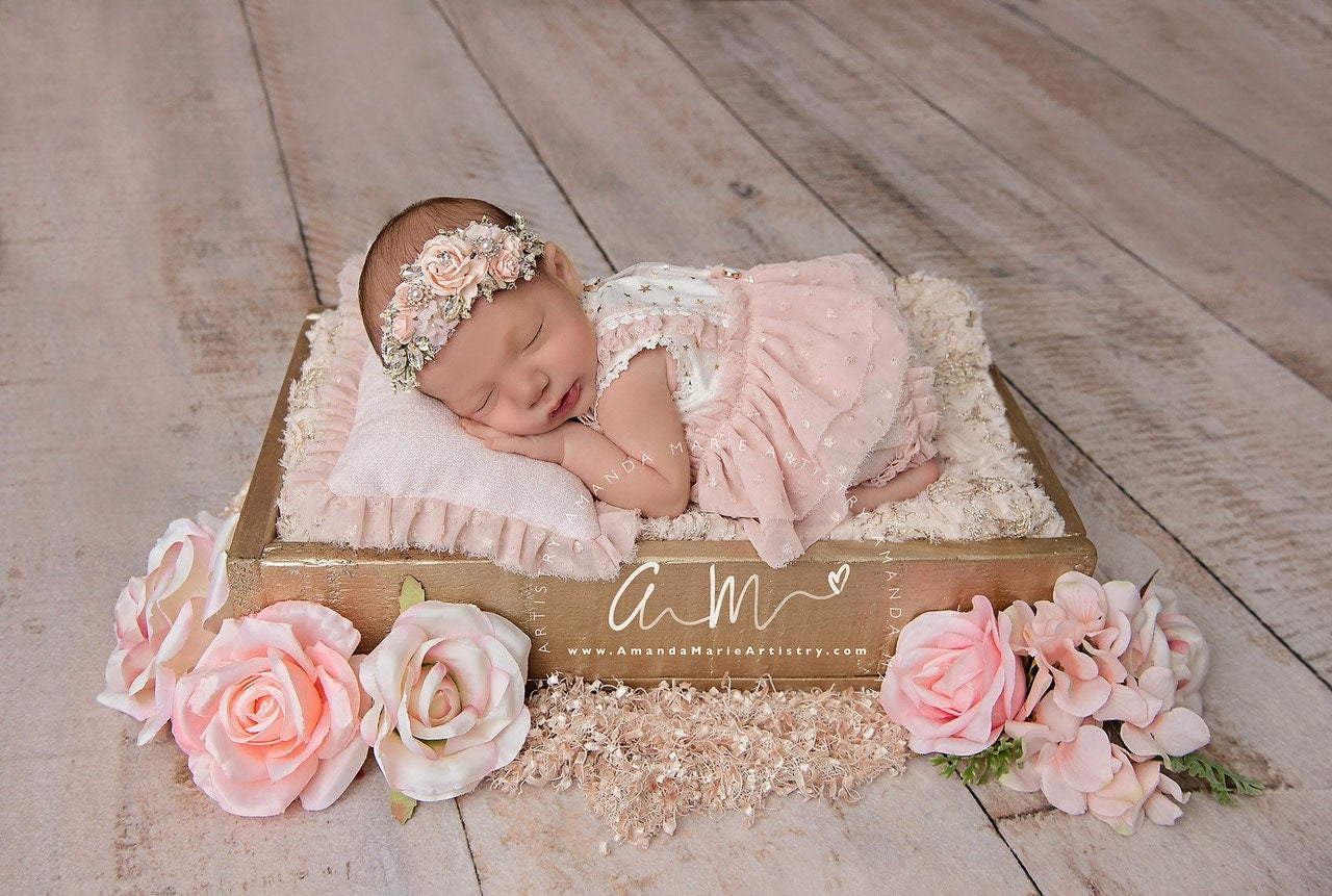 Newborn photo prop set, Baby girl outfit for newborn photography, Lace pink photo outfit, Posing pillow