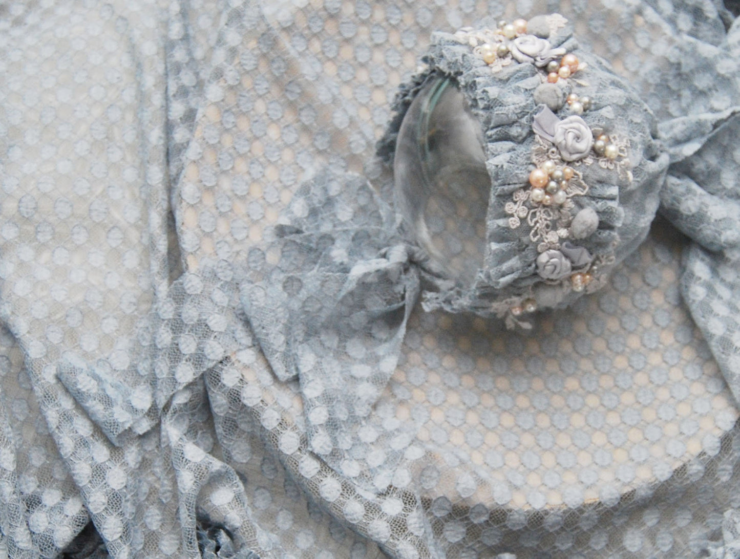 Newborn Bonnet Photography, Lace Newborn Bonnet with Pearls, Floral Baby Bonnet, Newborn Photography Prop Girl, Newborn Pearl Bonnet