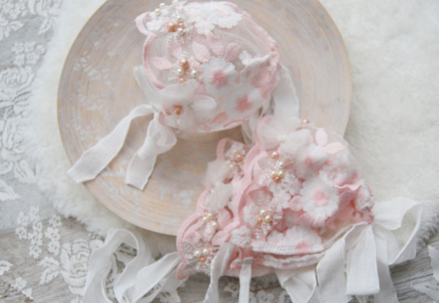 Lace Bonnet Newborn, Photo Prop Bonnet, Floral Bonnet, Lace Baby Bonnet, Baby Girl Photo Prop, Newborn Props