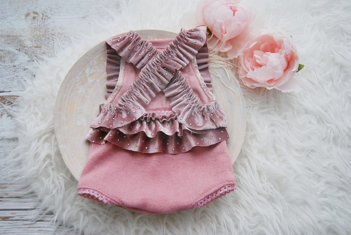 Pink Newborn Photography Outfit, Newborn Romper Baby Girl, Velvet Ruffled Romper for Photography Shoots, Newborn Photo Props