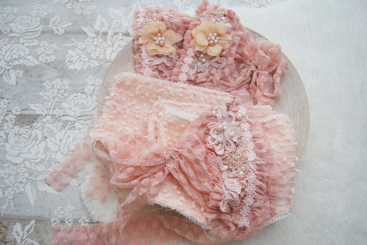 Newborn Girl Photo Outfit, Newborn Photo Prop SET, Lace Bonnet Baby Girl, Newborn Panties, Pink Newborn Outfit, Newborn Bonnet