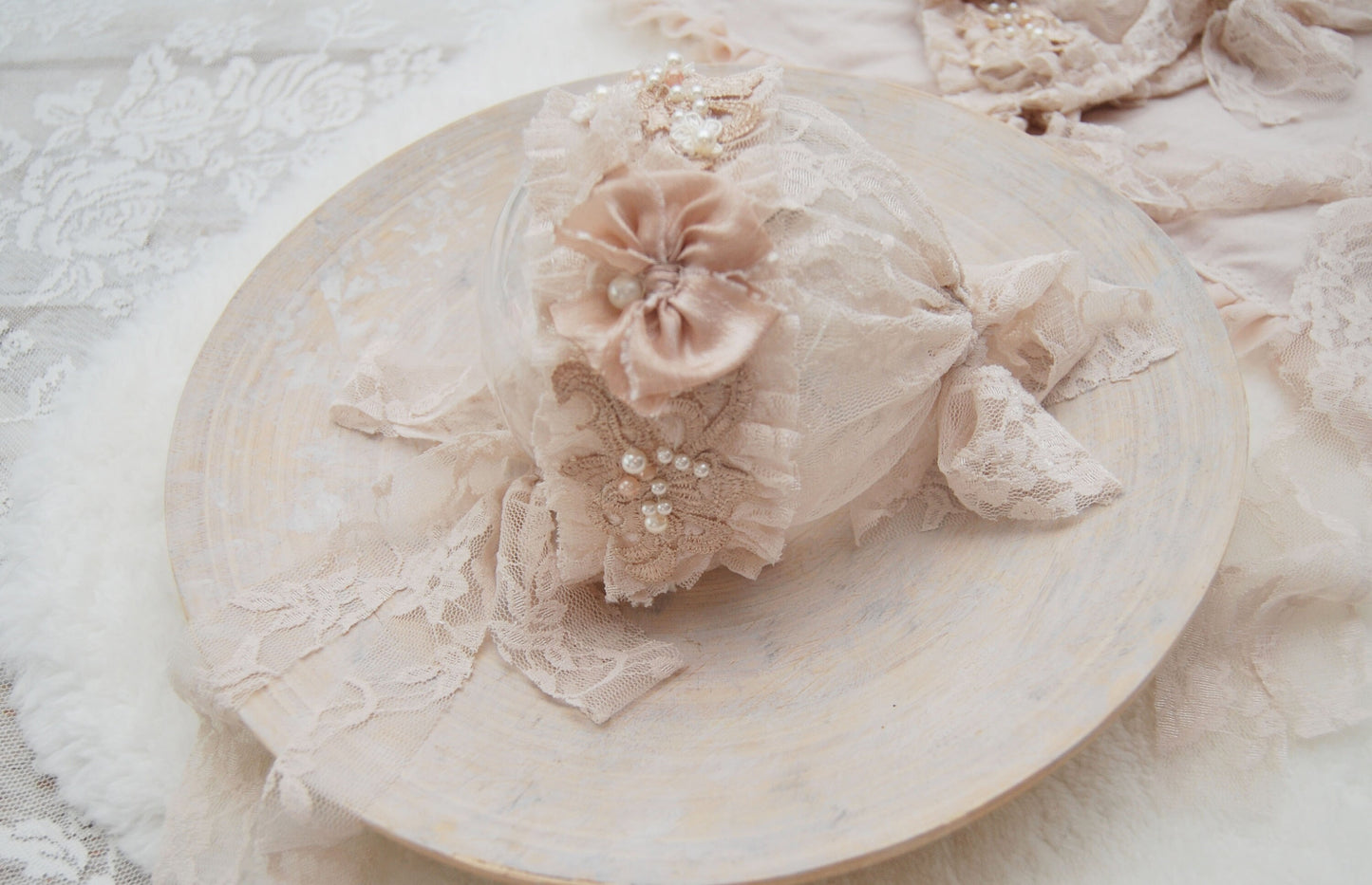 Lace Newborn Bonnet Prop, Newborn Girl Bonnet Photography, Lace Bonnet Baby Girl, Newborn Photo Props, Beige Bonnet with Pearls