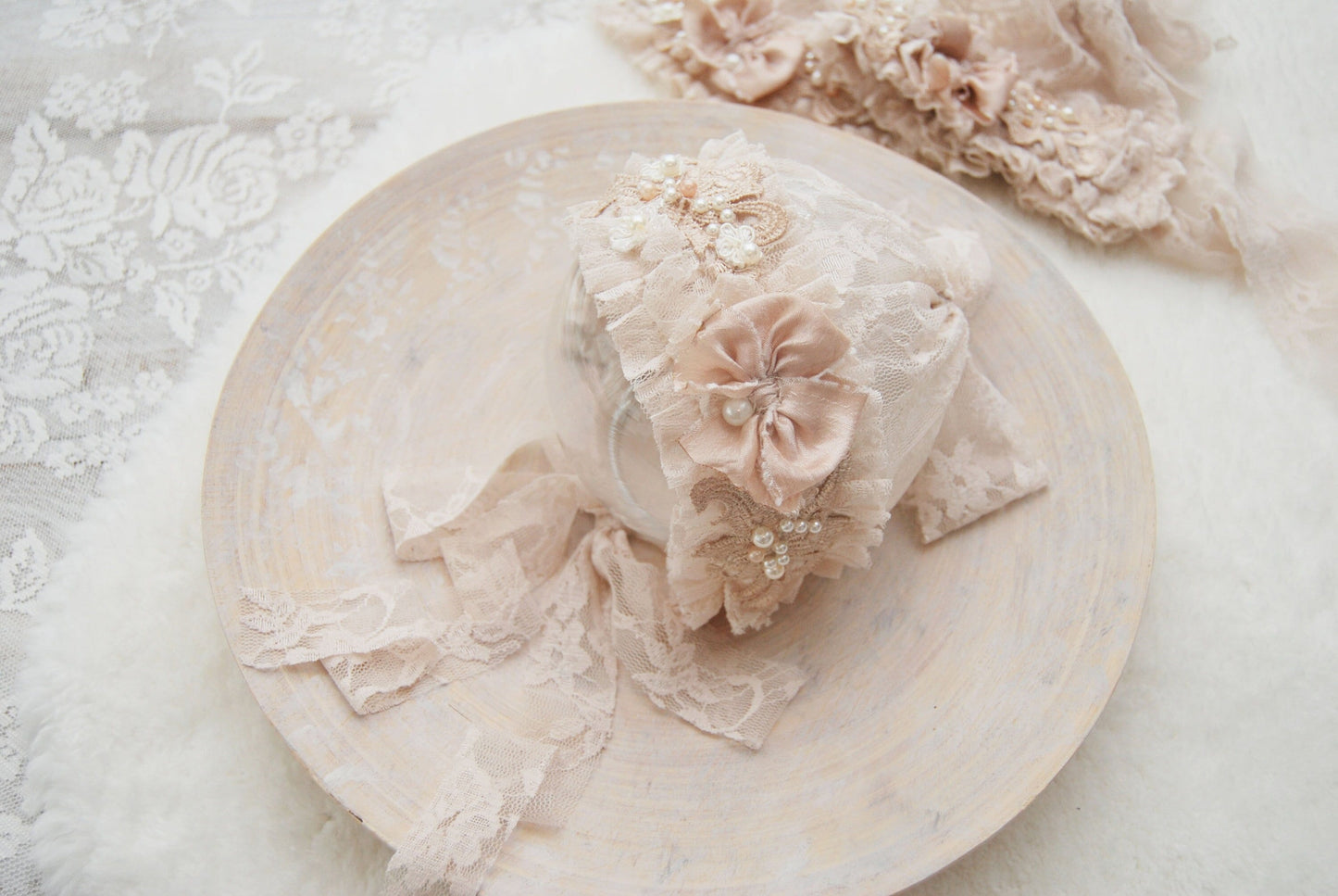 Lace Newborn Bonnet Prop, Newborn Girl Bonnet Photography, Lace Bonnet Baby Girl, Newborn Photo Props, Beige Bonnet with Pearls