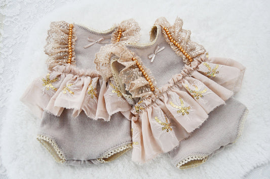 Photo Outfit Girl, Newborn Romper Photography, Newborn Baby Girl Outfit, Newborn Photography Prop Girl, Beige Ruffled Romper with Sequins