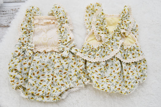 Floral Newborn Romper Photo Outfit, Baby Girl Jumpsuit with Suspenders, Newborn Ruffled Romper, Newborn Photo Prop Outfit, Baby bloomers