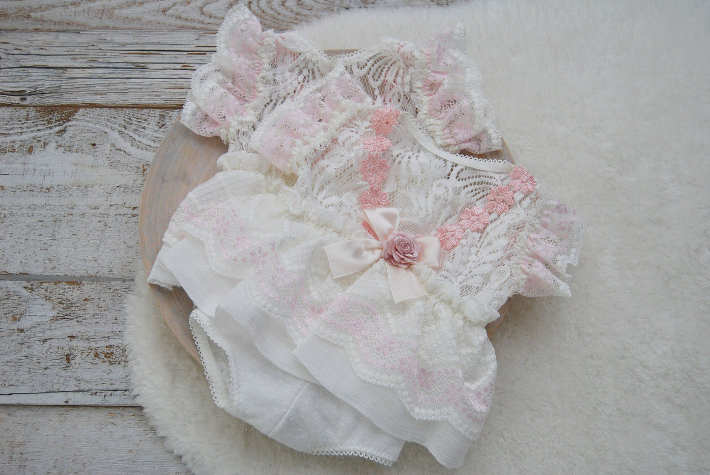 White Newborn Romper with Ruffles, Baby Girl Photo Shoot Outfit, Newborn Photo Props, Lace Baby Romper, Photography Outfit