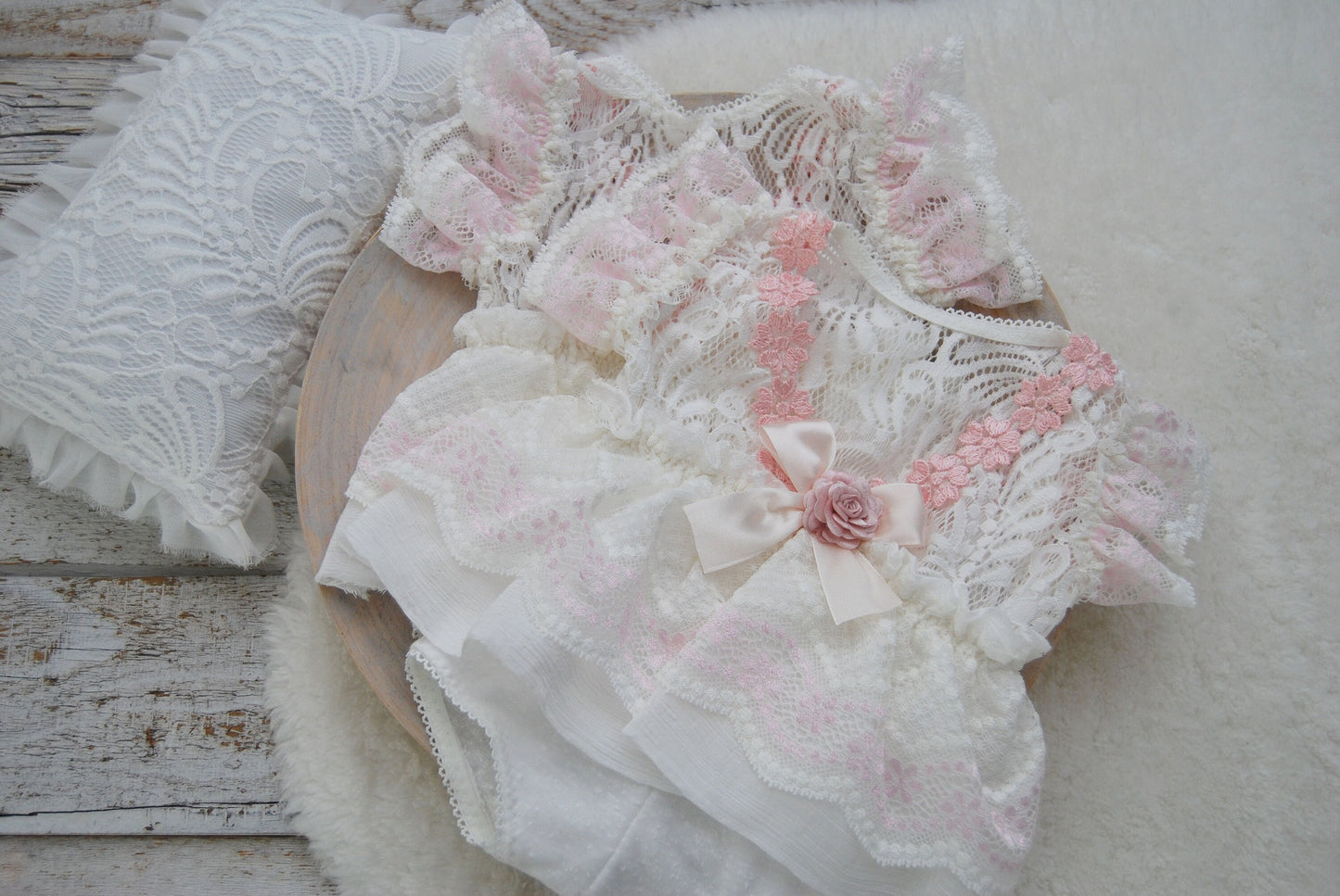 White Newborn Romper with Ruffles, Baby Girl Photo Shoot Outfit, Newborn Photo Props, Lace Baby Romper, Photography Outfit