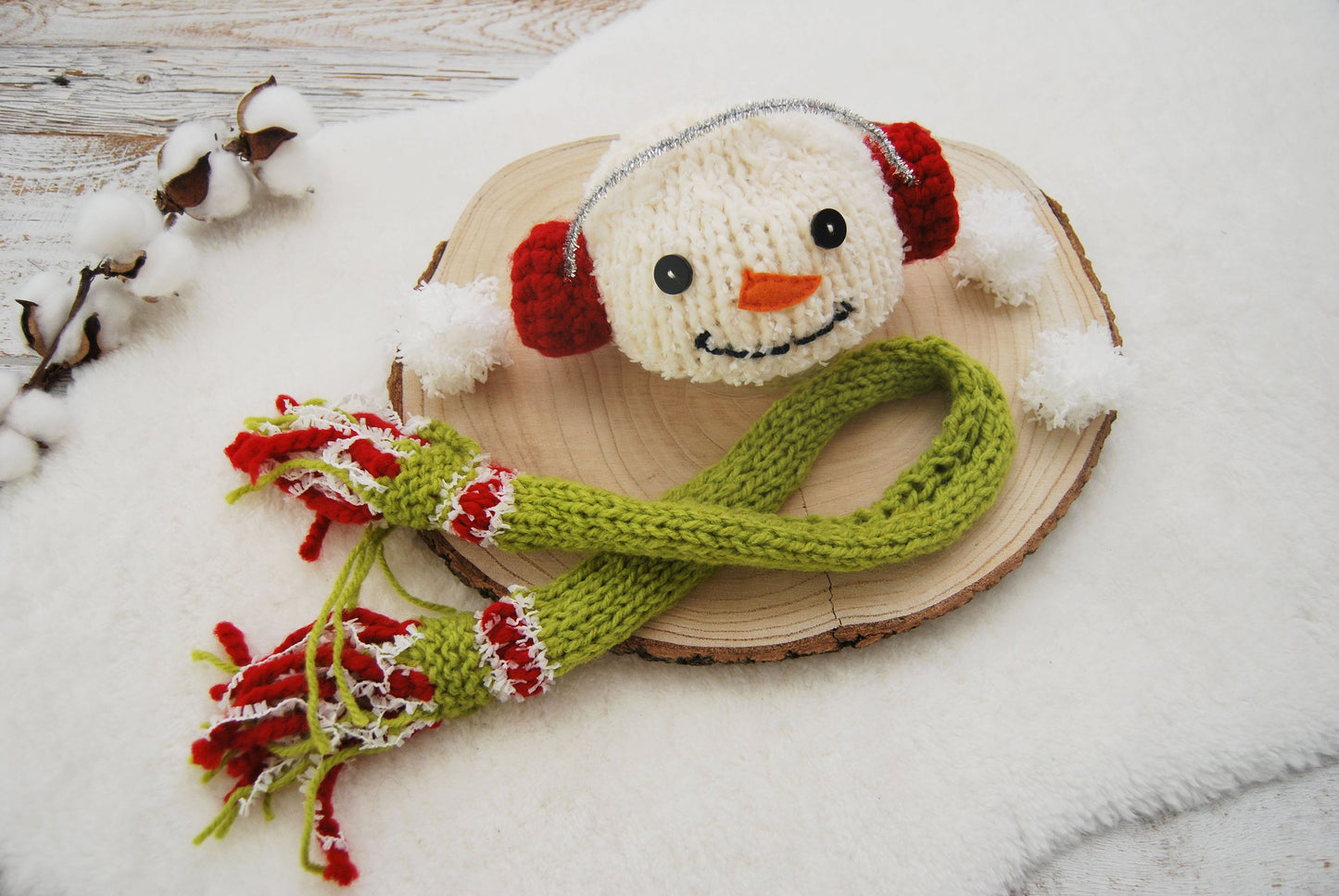 Knitted Newborn Photo Props, Snowman Outfit Baby, Snowman Hat, Scarf and Snowflakes, Photography Prop SET, Newborn Christmas Props