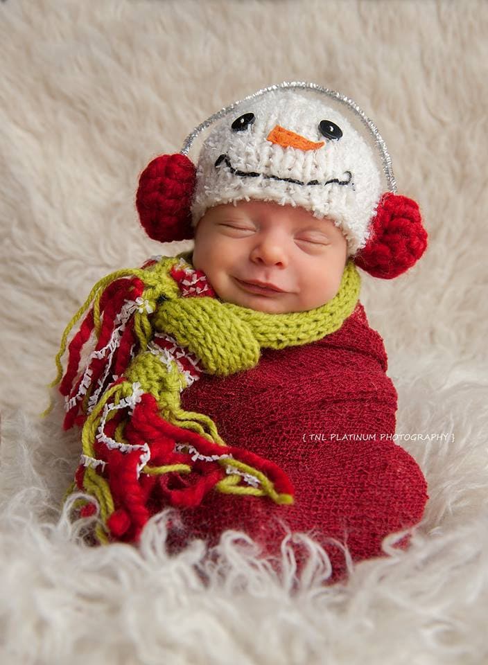 Knitted Newborn Photo Props, Snowman Outfit Baby, Snowman Hat, Scarf and Snowflakes, Photography Prop SET, Newborn Christmas Props