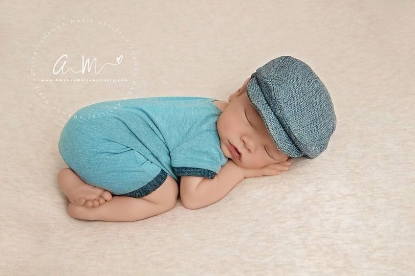 Newsboy cap for photography shoots, newborn photo prop hat - choose your color, Newborn cap, Baby boy flat cap