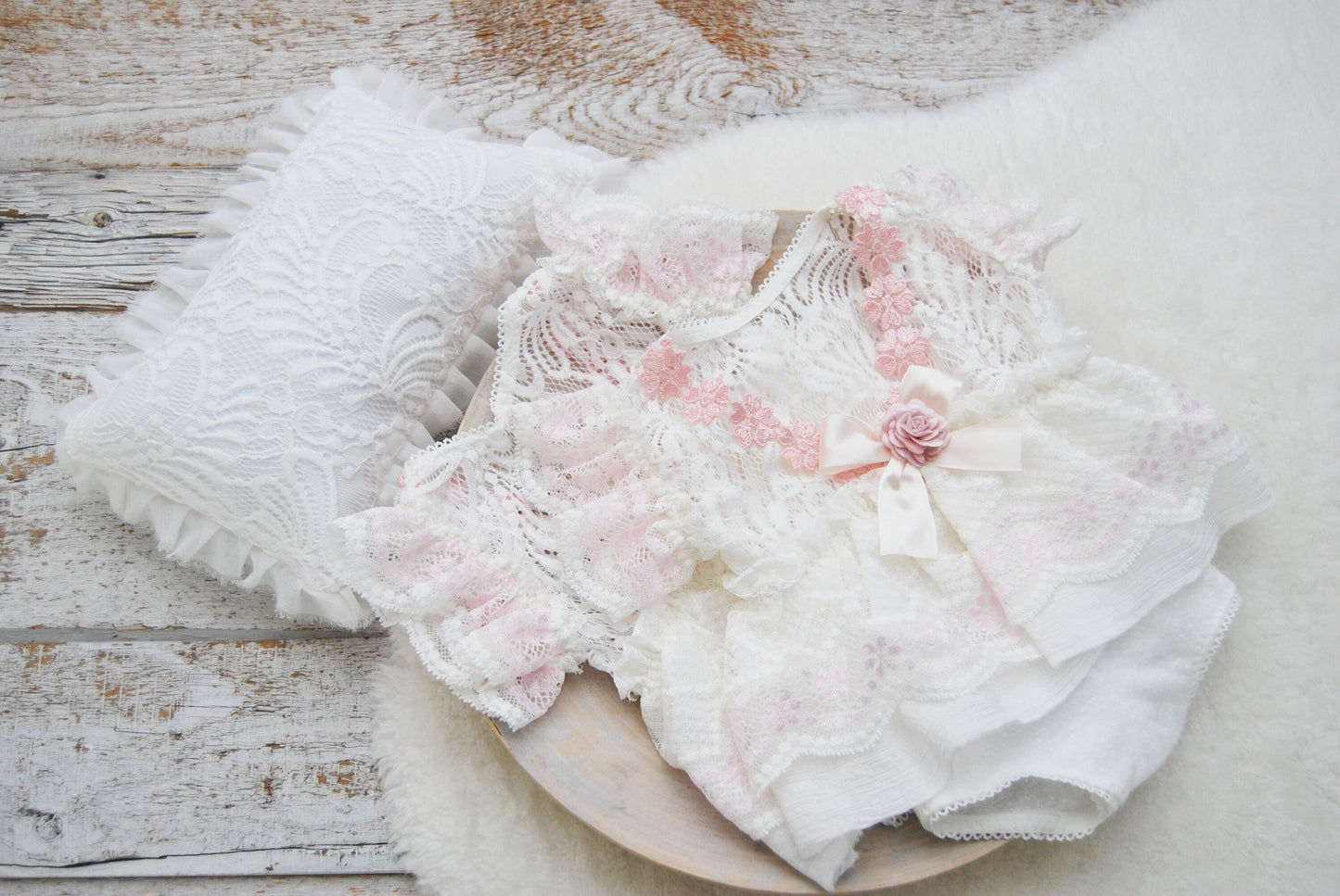 White Newborn Romper with Ruffles, Baby Girl Photo Shoot Outfit, Newborn Photo Props, Lace Baby Romper, Photography Outfit