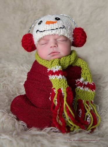 Knitted Newborn Photo Props, Snowman Outfit Baby, Snowman Hat, Scarf and Snowflakes, Photography Prop SET, Newborn Christmas Props