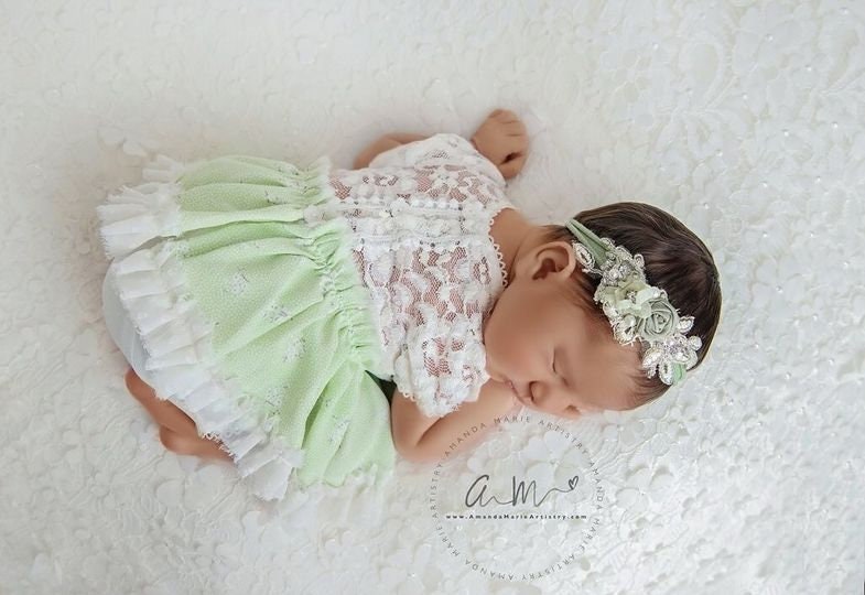 Newborn Romper Baby Girl, Spring Photo Outfit, Green Baby Dress, Ruffled Romper for Photo Shoots, Newborn Girl Photo Outfit