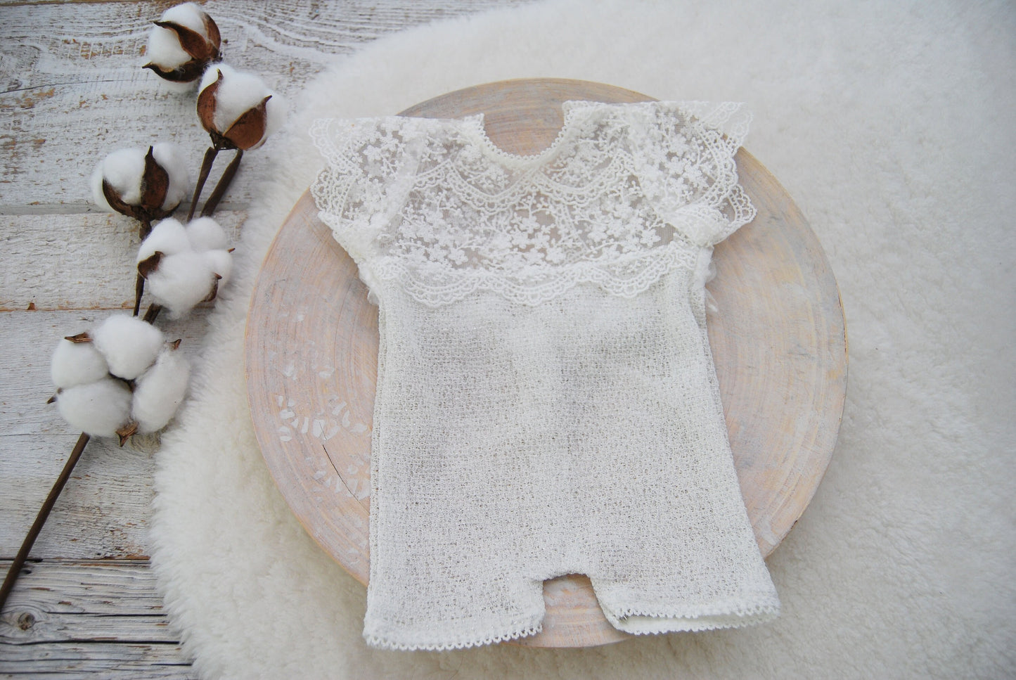 White newborn romper, Newborn girl photoshoot outfit, Lace romper baby girl,  Newborn photography outfit girl, Photo props for newborn