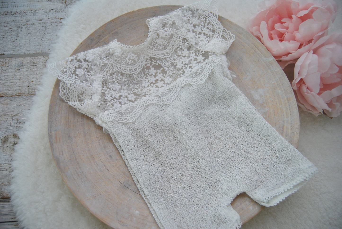 White newborn romper, Newborn girl photoshoot outfit, Lace romper baby girl,  Newborn photography outfit girl, Photo props for newborn