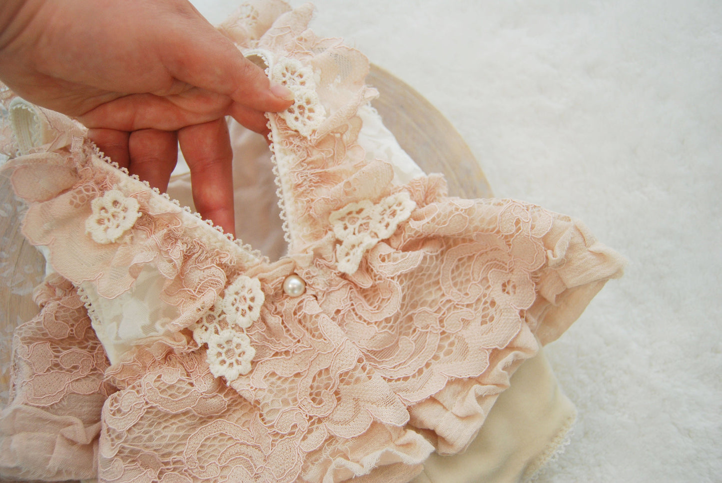 Newborn photo prop outfit, Pink lace romper newborn girl, Boho baby girl outfit, Photography outfit baby girl, Ruffled newborn romper