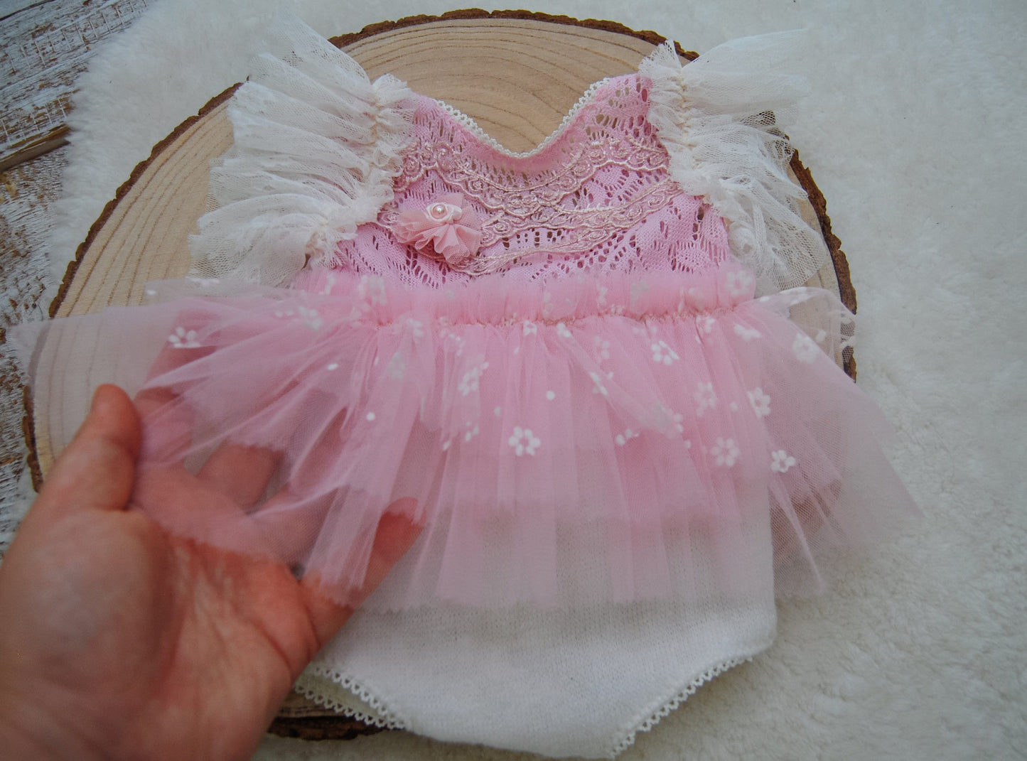 Pink newborn romper, Newborn girl photo outfit, Newborn photo prop outfits, Princess dress baby, Newborn girl photoshoot outfit