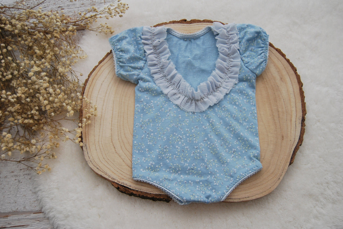 Blue newborn girl romper and tutu skirt, Newborn photo prop outfit, Floral baby girl dress in blue, Newborn photography outfit