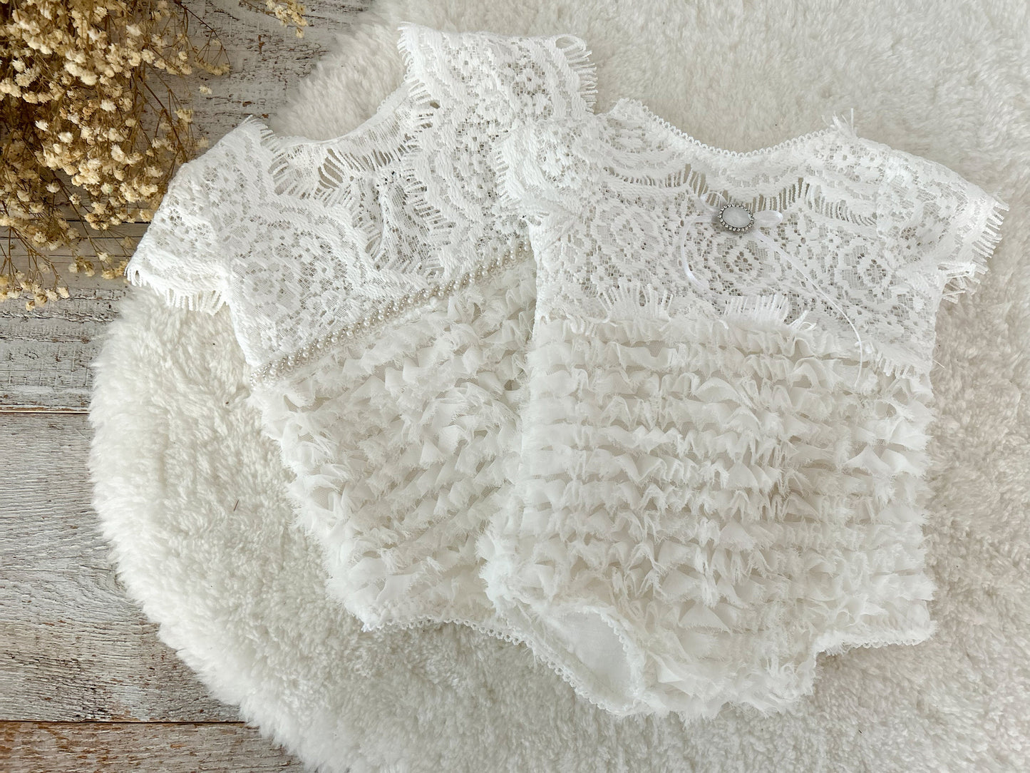 Newborn romper girl, Newborn photo prop, White outfit for baby girl first photo shoot, Lace newborn outfit