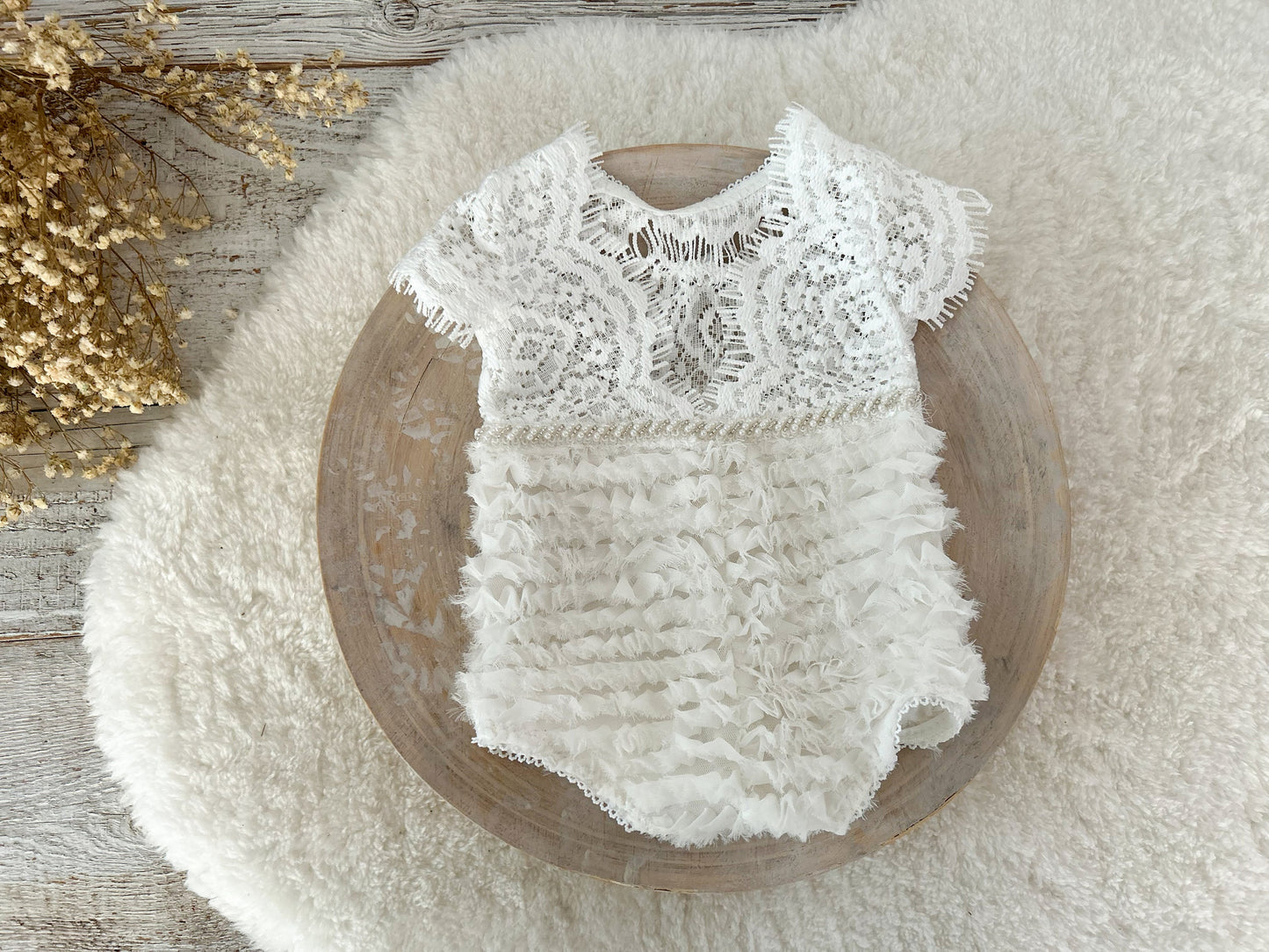 Newborn romper girl, Newborn photo prop, White outfit for baby girl first photo shoot, Lace newborn outfit