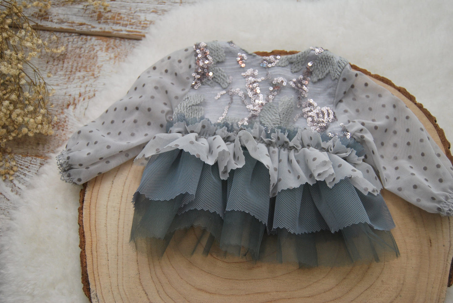 Gray newborn girl outfit, Newborn photo props girl, Sequin baby outfit, Newborn set: top and panties, Baby photography props