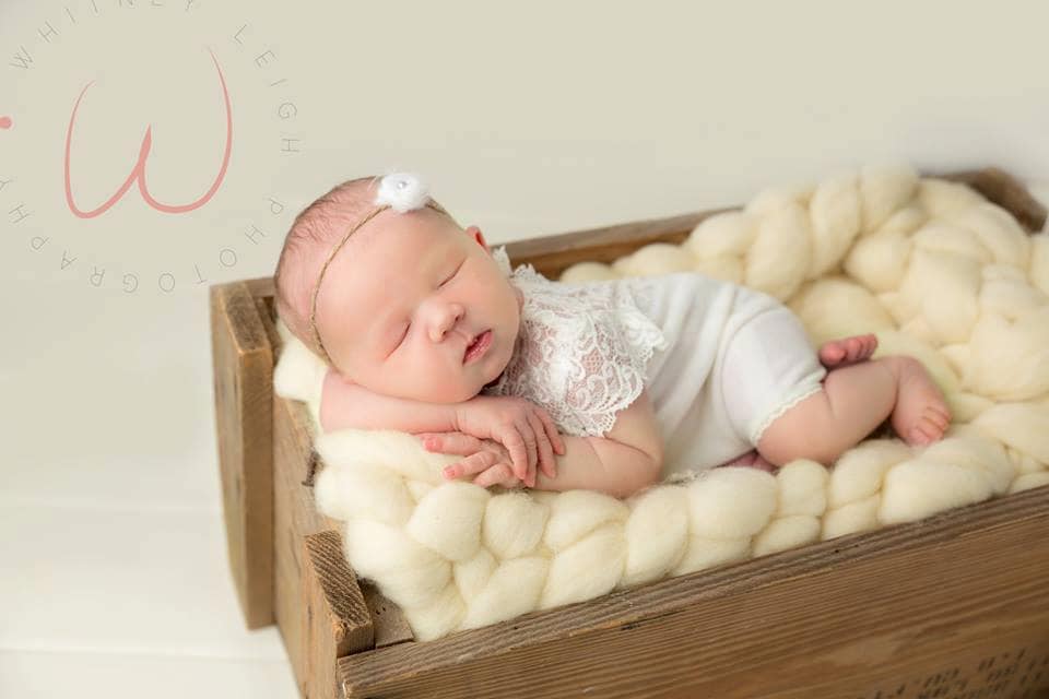 Super sweet newborn overall in white color for baby girls. Perfect as newborn photo prop or baby shower gift.